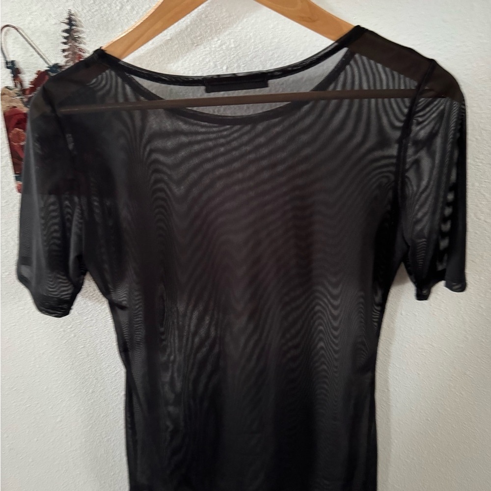 Women's Potters pot Black Sheer Top no size tag but like medium or small - Picture 5 of 7